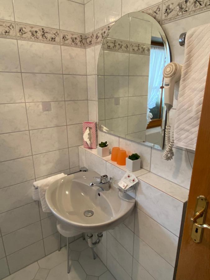 Hotel Haus Seehang コンスタンツ エクステリア 写真